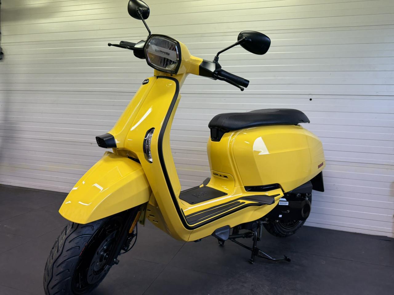 Lambretta V-Special 50 Flex – Nieuw – Retro Design & Comfort