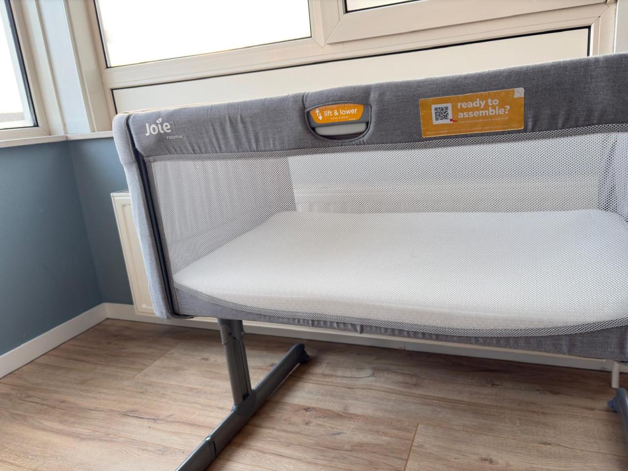 Joie Co-sleeper- Grijs