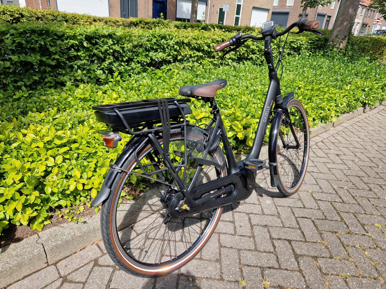 Schitterende Gazelle Orange C8 met Bosch middenmotor