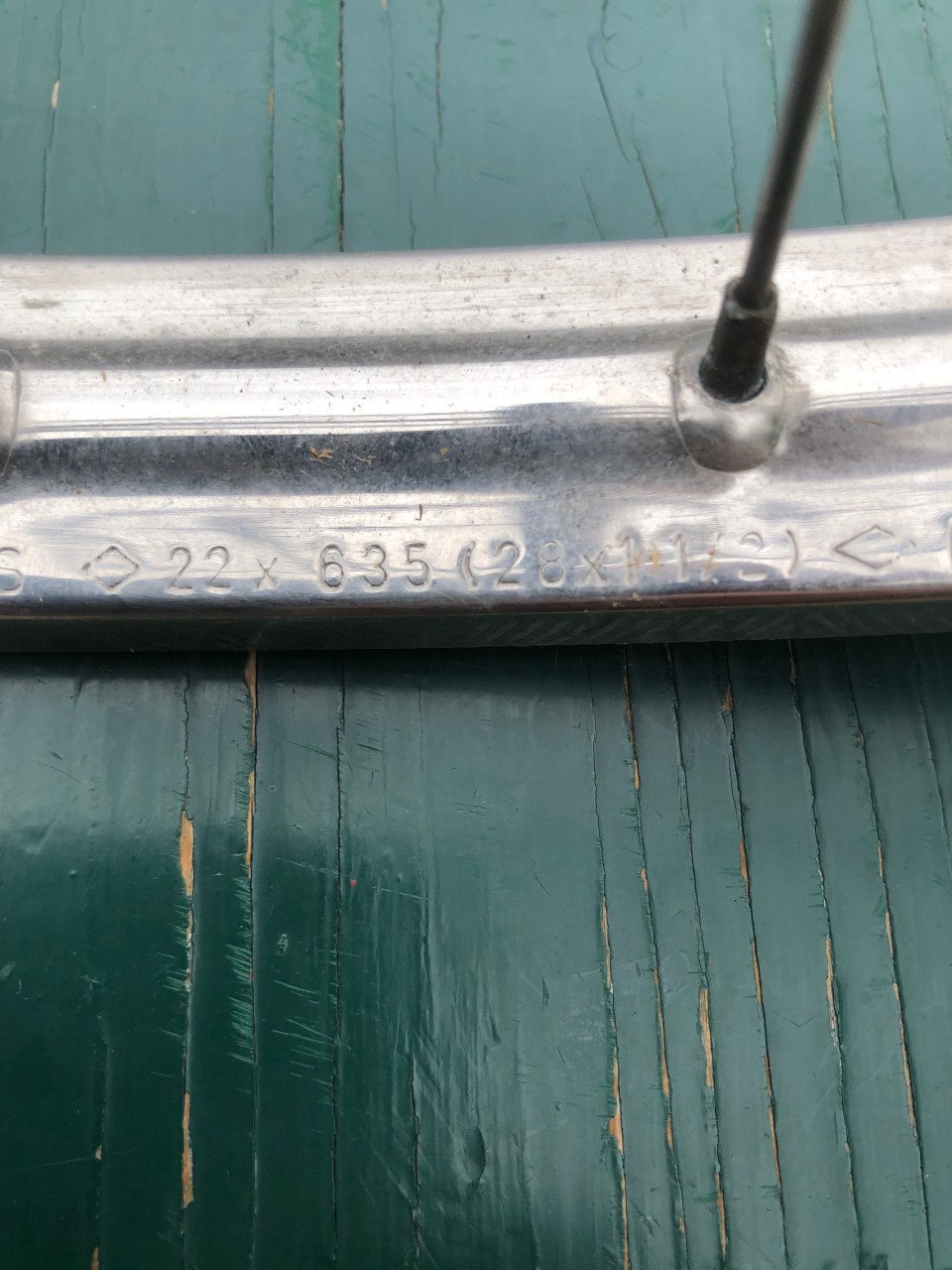 Voorwiel 28x1  1/2.