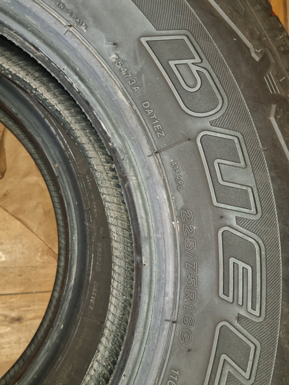 225/75R16c winterband Bridgestone dueler A/T