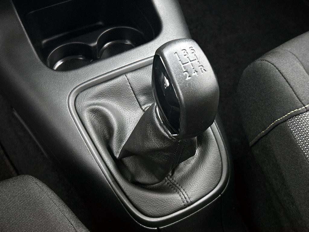 Citroen C3 82pk feel | rijklaar | trekhaak | navigatie | parkeerhulp |