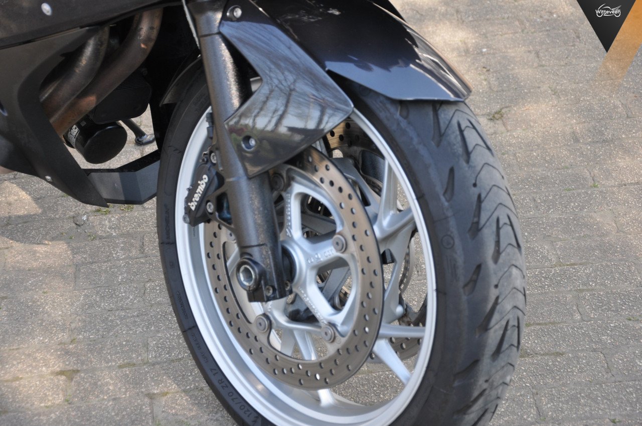 BMW F 800 GT