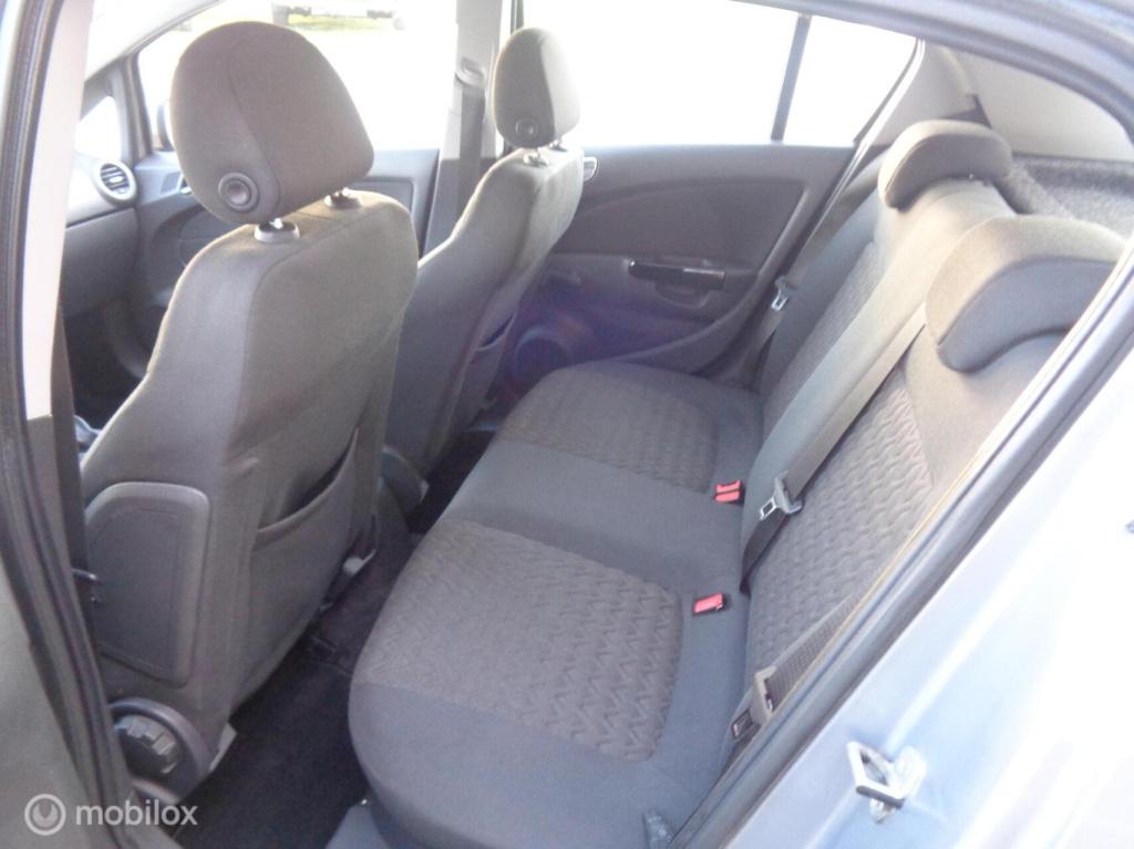 Opel Corsa 1.4-16v design ed/automaat/airco/stoelverw/ stuurverw/cruise con