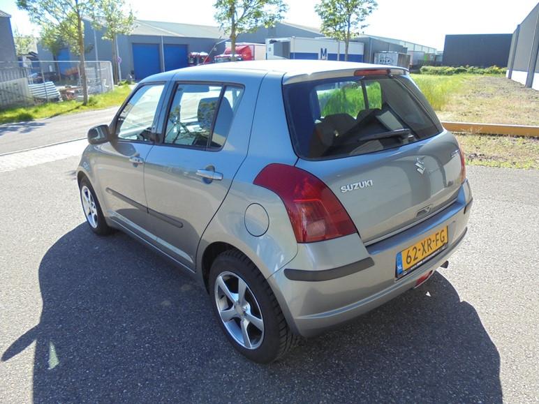 Suzuki Swift 1.5/Exclusive/5 Deurs/Airco/Elek.pakket/Keyless/BJ2007/NAP
