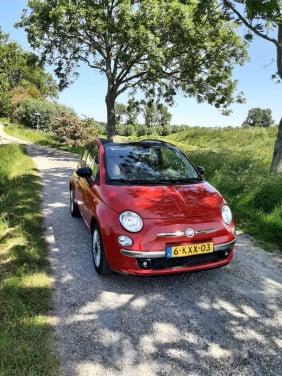 Fiat 500c rood