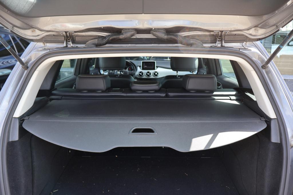 Mercedes-Benz B-Klasse 200 sport pakket | becker map pilot | half leder | c
