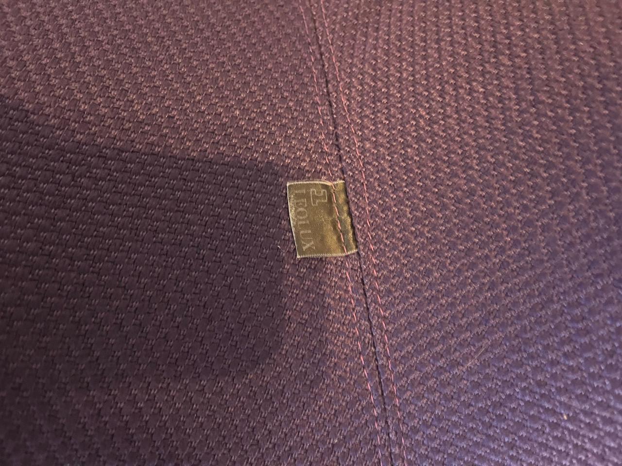 Leolux fauteuil Echnaton met hocker en pouf