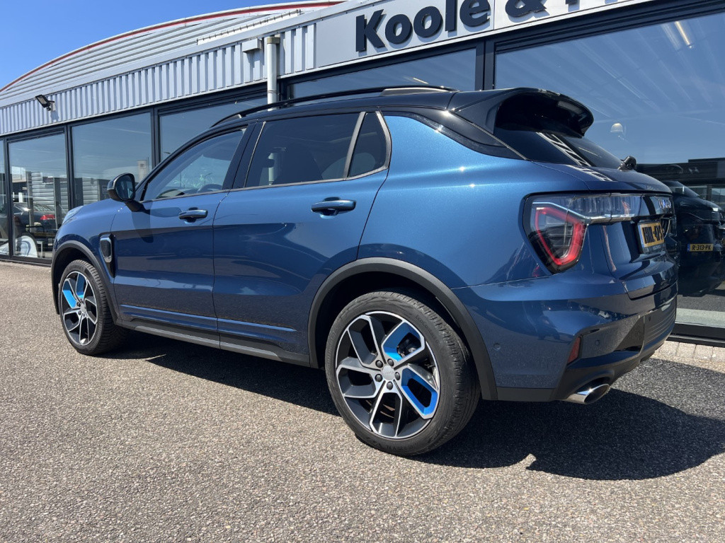 Lynk & Co 01 1.5 261pk plug in hybrid , panodak , 360gr camera , carplay