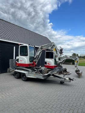 Minikraan met machinist voor diverse werkzaamheden in uw tuin