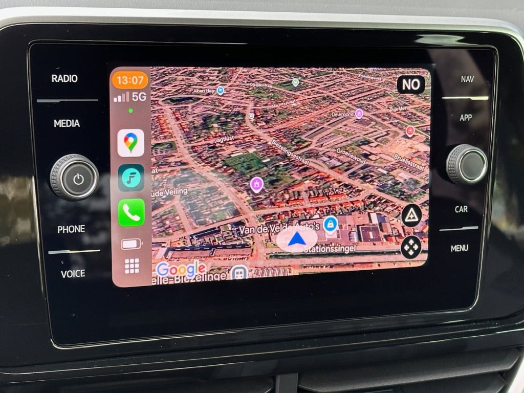 Volkswagen T-roc 1.5 tsi 150pk dsg r-line | camera | carplay | dode hoek | 