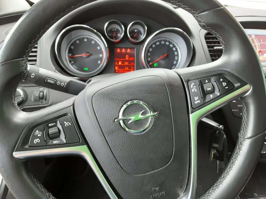 Opel Insignia sports tourer 2.0 t cosmo