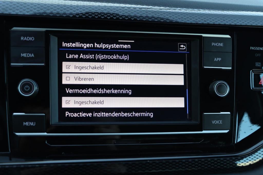 Volkswagen Polo 1.0 tsi life | carplay | sensoren | adaptive