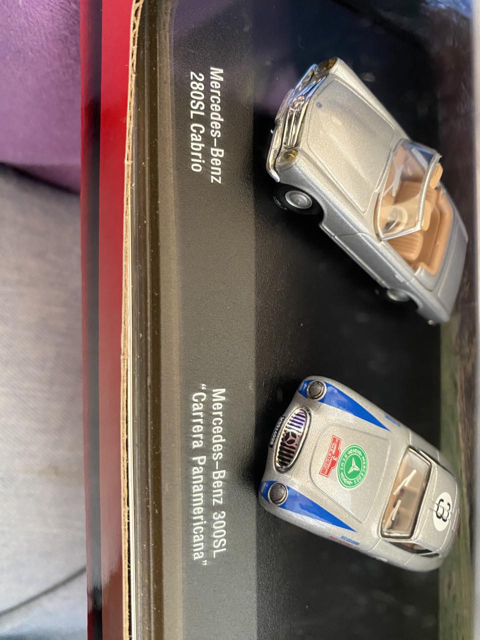 4 mini Mercedes Benz