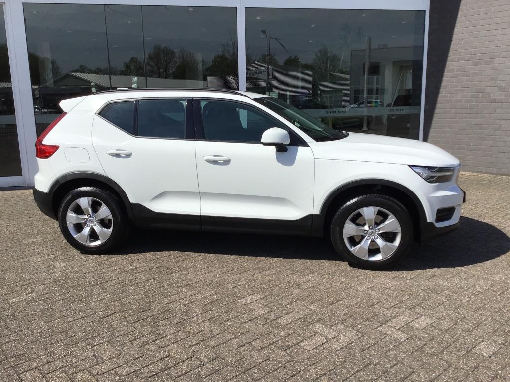 Volvo XC40 t4 190pk aut. momentum nieuwstaat i parkassist i navigatie i cru