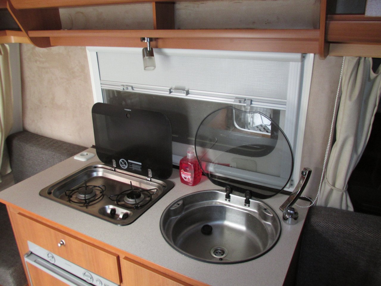Caravan 2019 Niewiadow / Predom / Enka N126-N