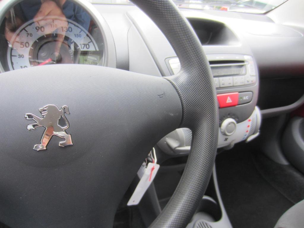 Peugeot 107 1.0i 12v sublime 5-drs airco nieuwe apk