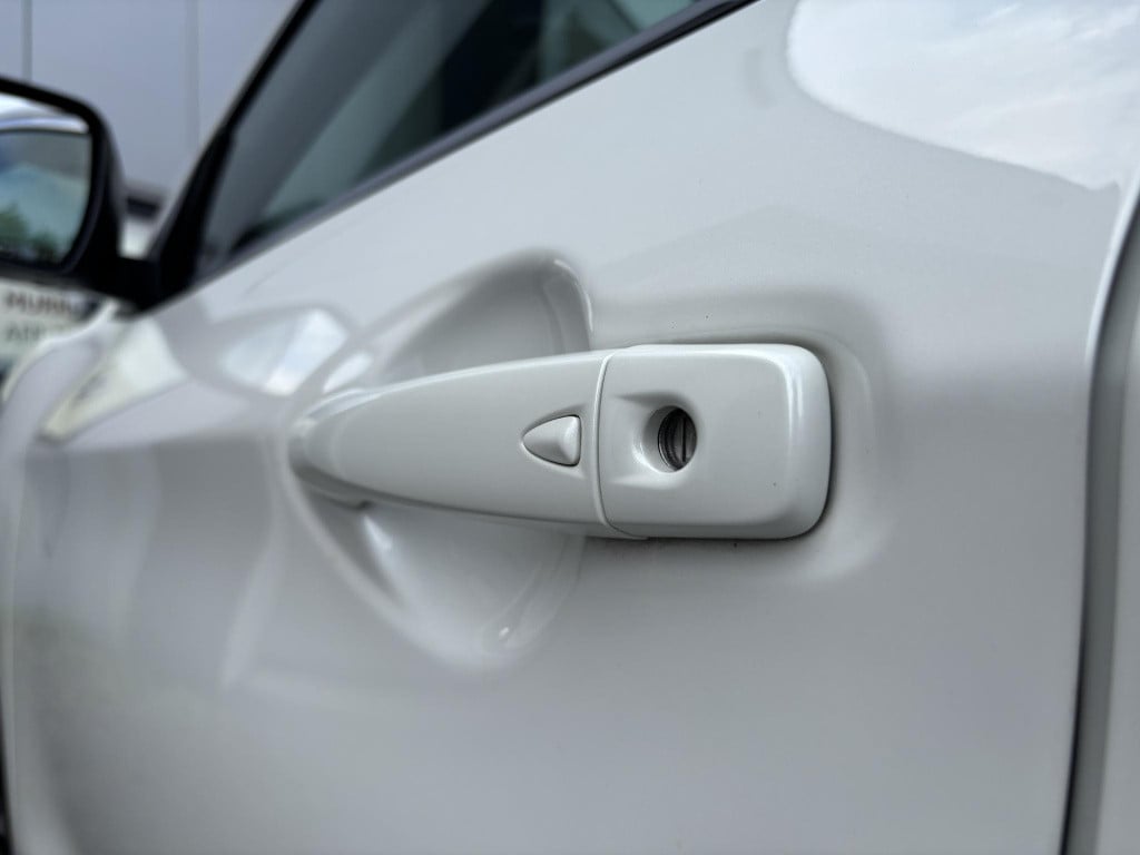 Nissan Qashqai 1.3 dig-t n-connecta design pack | trekhaak | panoramadak | 