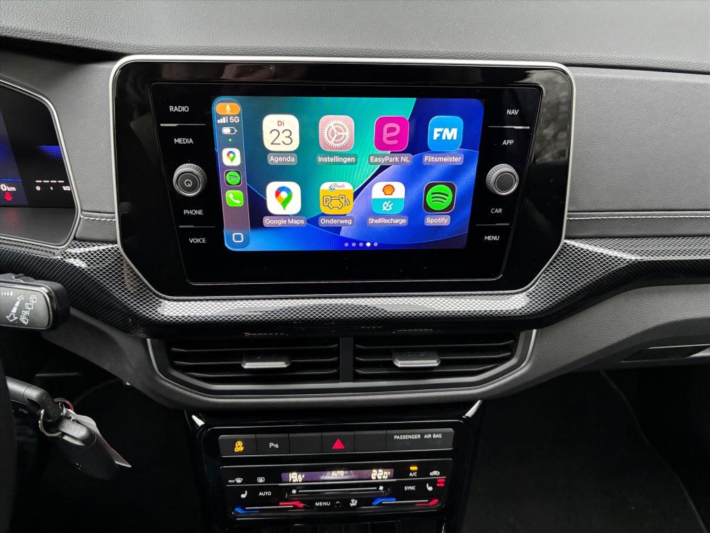 Volkswagen T-cross 1.5 tsi 150pk dsg-7 r-line| trekhaak|navi| led strip| ri