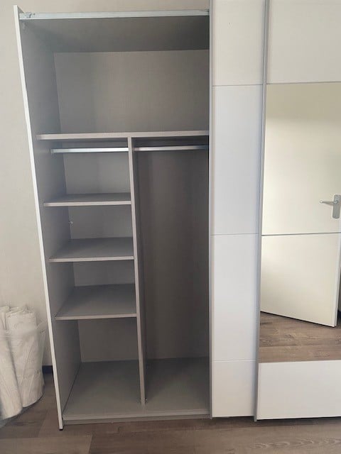 Mooie kledingkast 2.20 br.