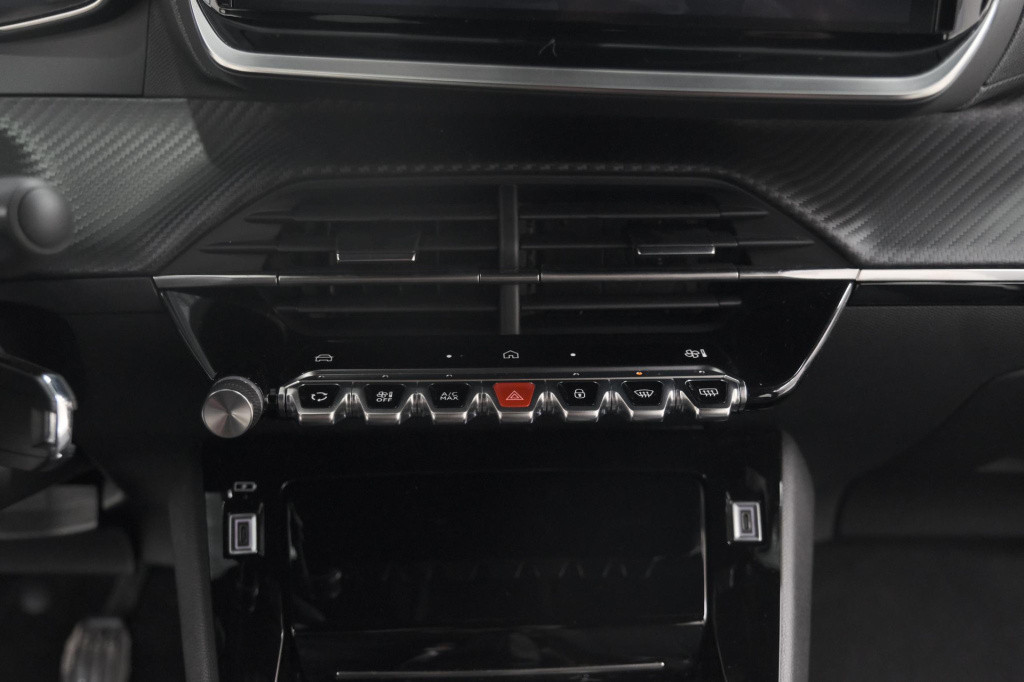 Peugeot 2008 puretech 100 allure | camera | navigatie | apple carplay | par