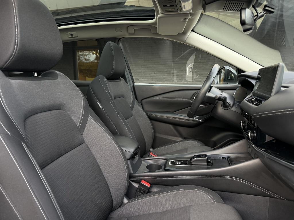 Nissan Qashqai 1.5 epower n-connecta // black editie //