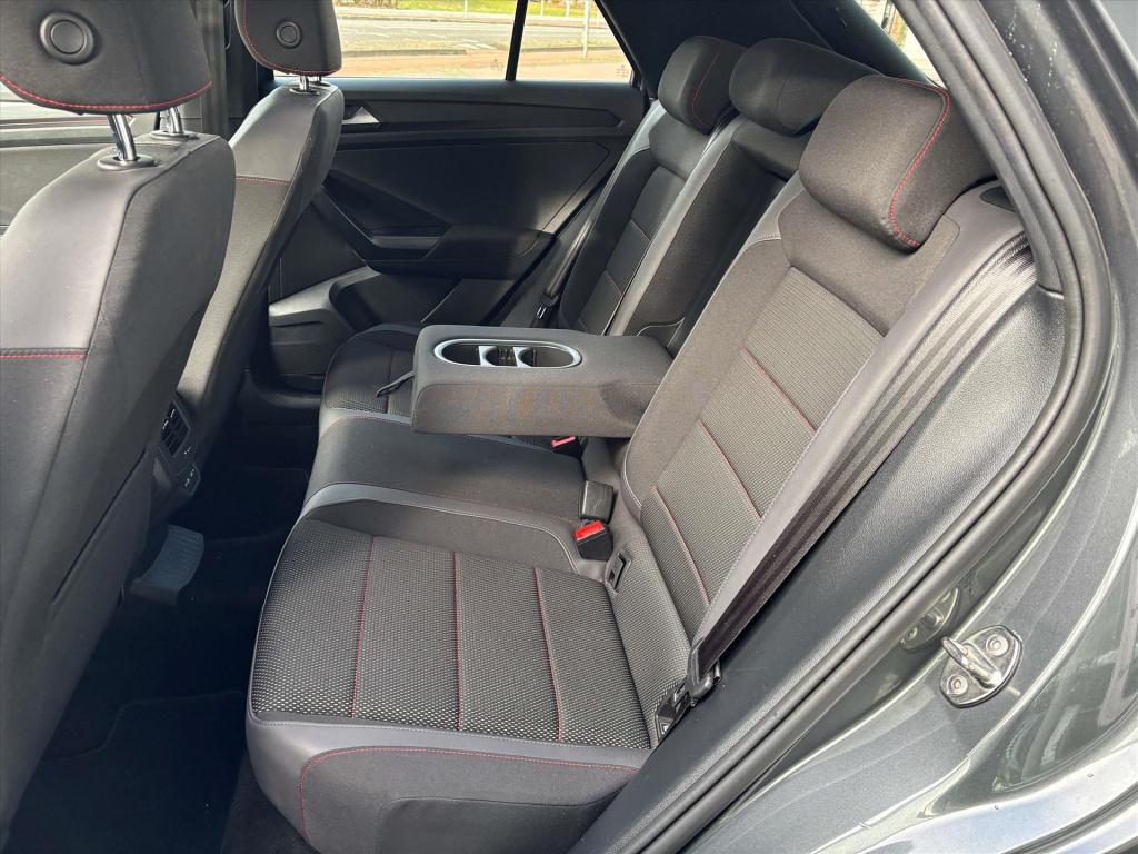 Volkswagen T-roc 1.5 tsi 150pk sport 6 hand|camera|carplay|led|rijklaarprij