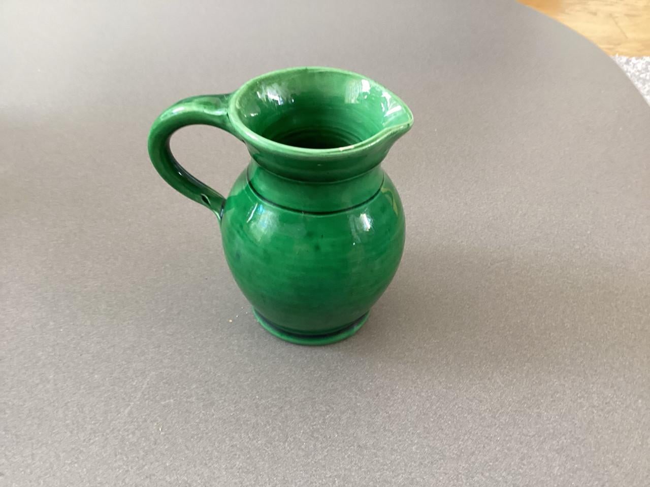 Vintage kannetjes. 2 x Groen Glazuur.