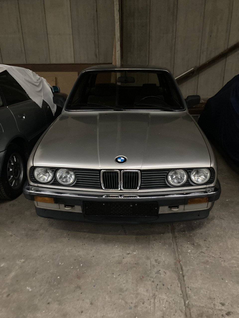 BMW e30