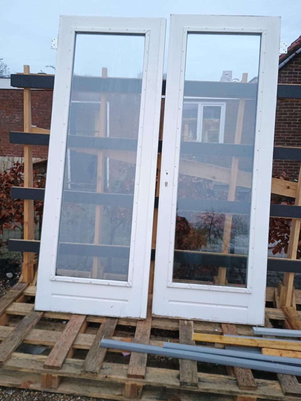 Openslaande deuren 231 x 83 met dubbelglas 5 jaar oud