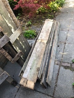 Heleboel oud hout (schuttingplanken/delen) wel met spijkers