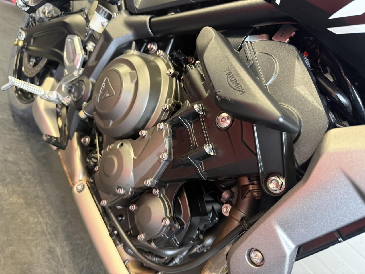 Triumph Trident 660 | 4100 km | 1e eigenaar | Zeer compleet