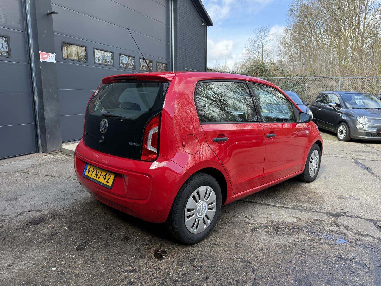 Volkswagen Up! 1.0 Move up! Bluemotion 2013| AIRCO