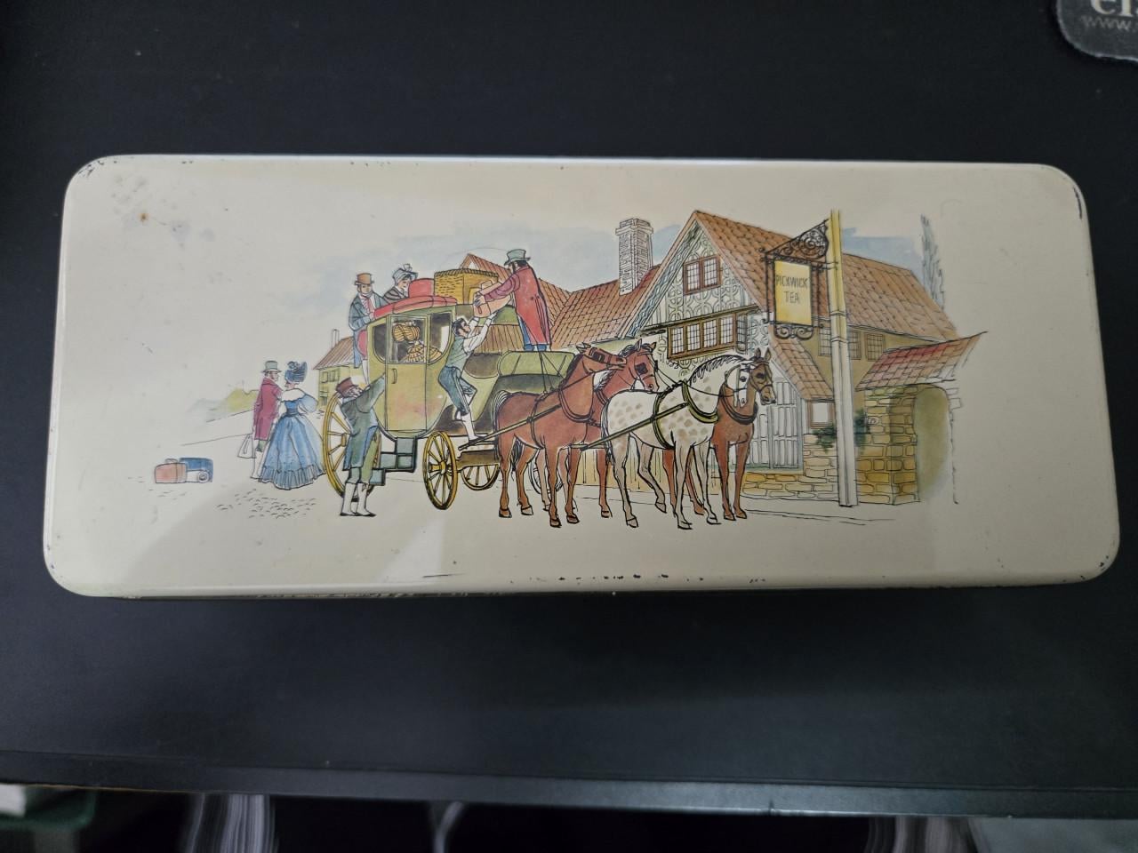 Vintage Pickwick theeblik uit de jaren 1940 of 1950,  Douwe Egberts.