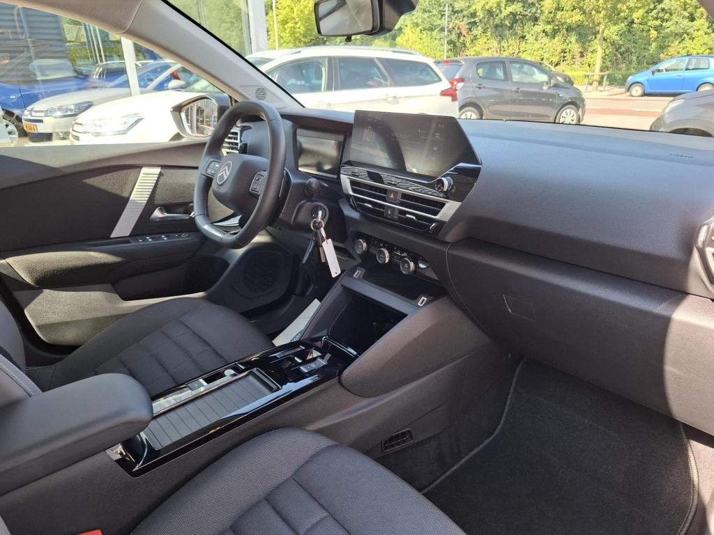 Citroen C4 citroën c4 1.2 hybrid 145pk plus automaat clim/cam