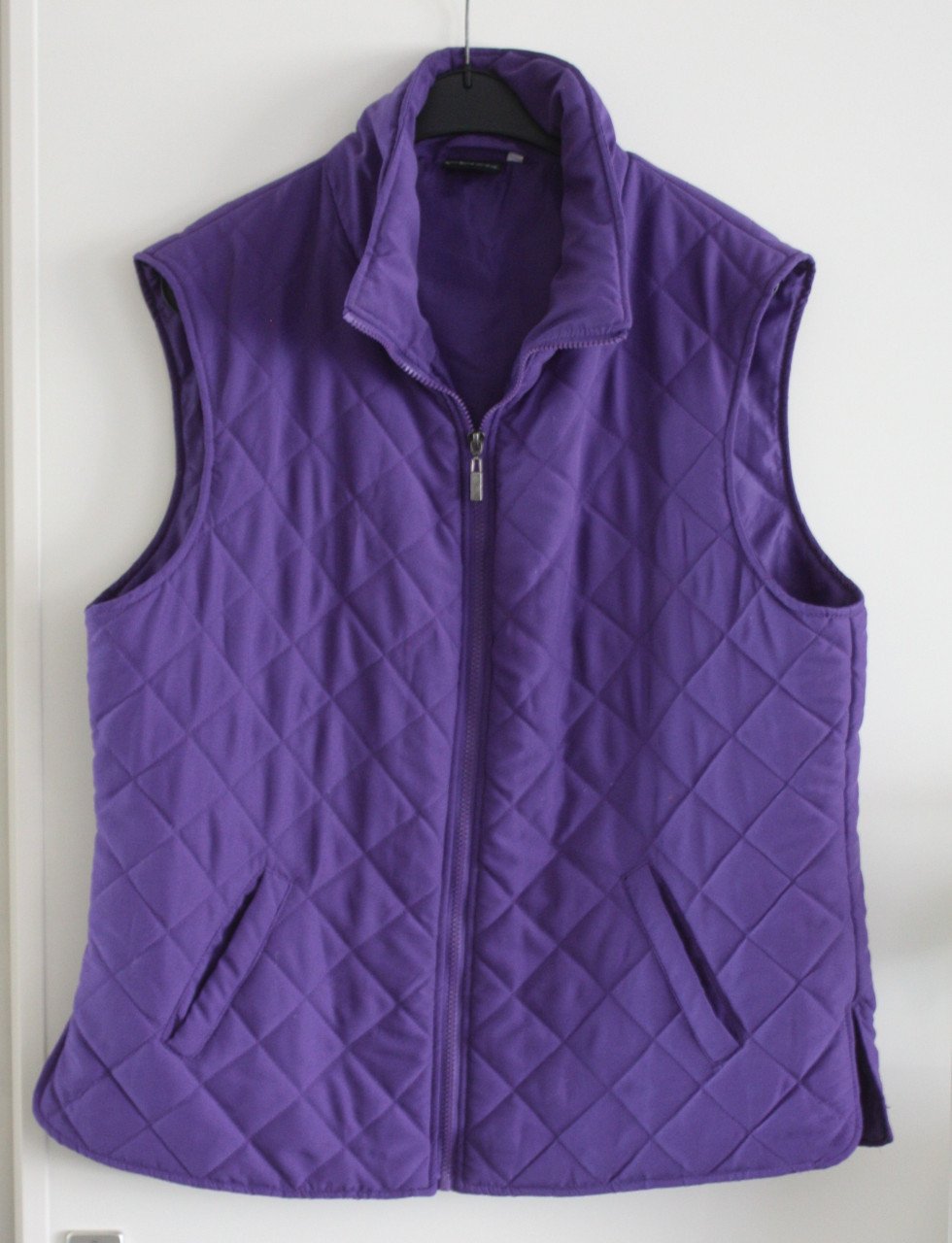 Paarse  bodywarmer maat xl