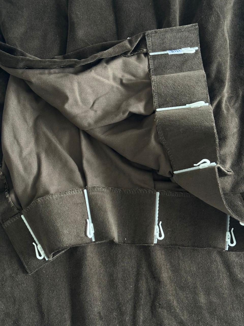 Mooie bruine velours gordijnen 2 stuks