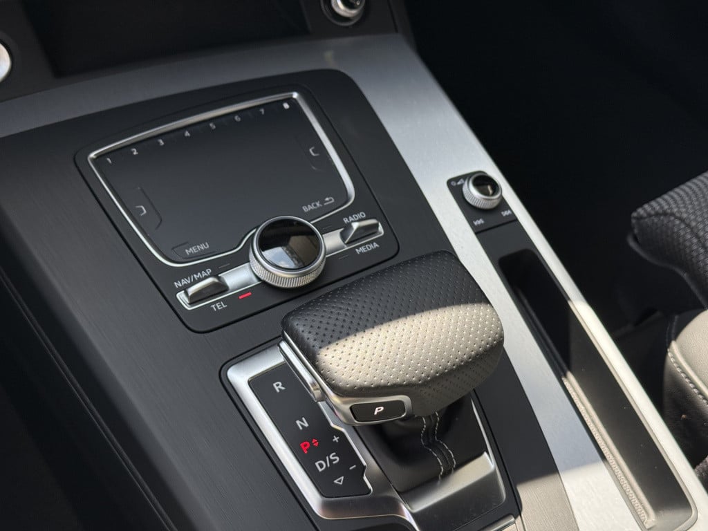 Audi Q5 2.0 tfsi quattro launch edition s-line | vc | head-up | achteruitri