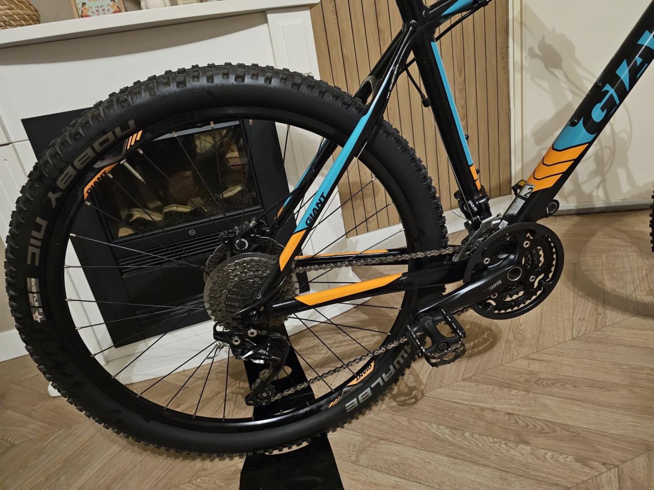 GIANT MTB 27,5er / L