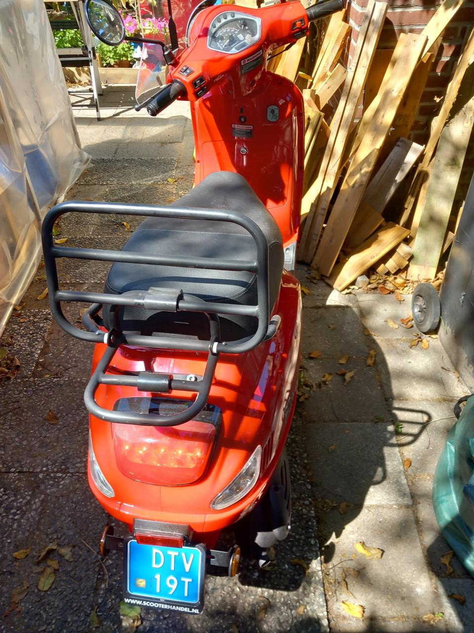Te koop scooter