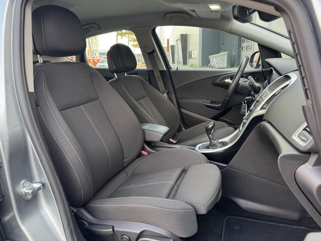Opel Astra 1.4 turbo sport + nl-auto, afneembare trekhaak!