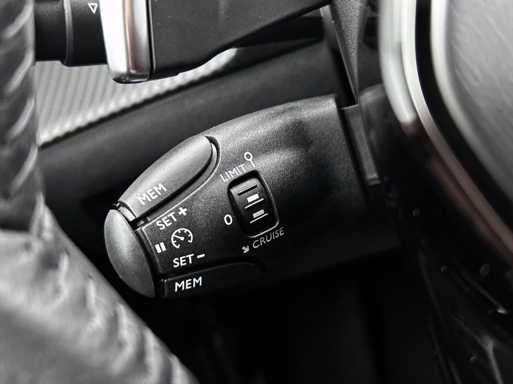 Peugeot 208 100ok automaat allure | rijklaar | camera | icockpit | apple ca