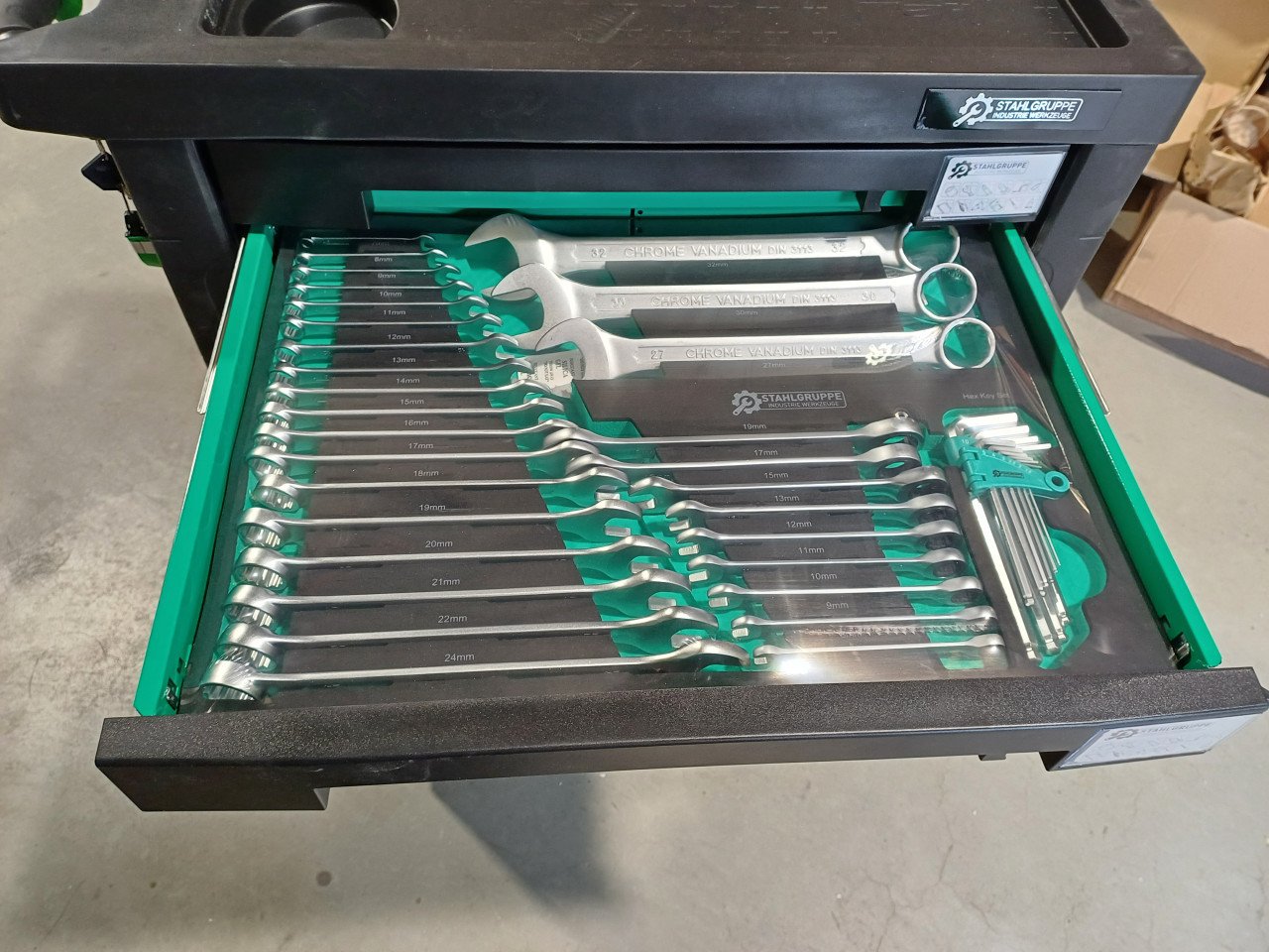 Nieuwe gereedschapswagen