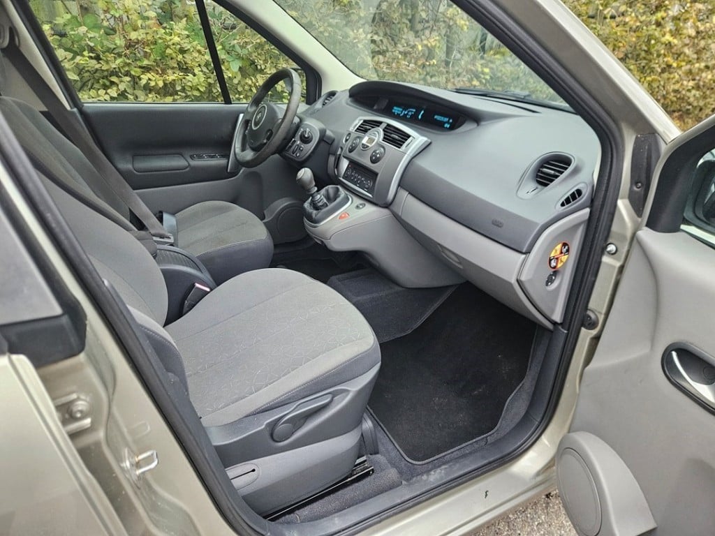 Renault Scenic 2 1.6 16v