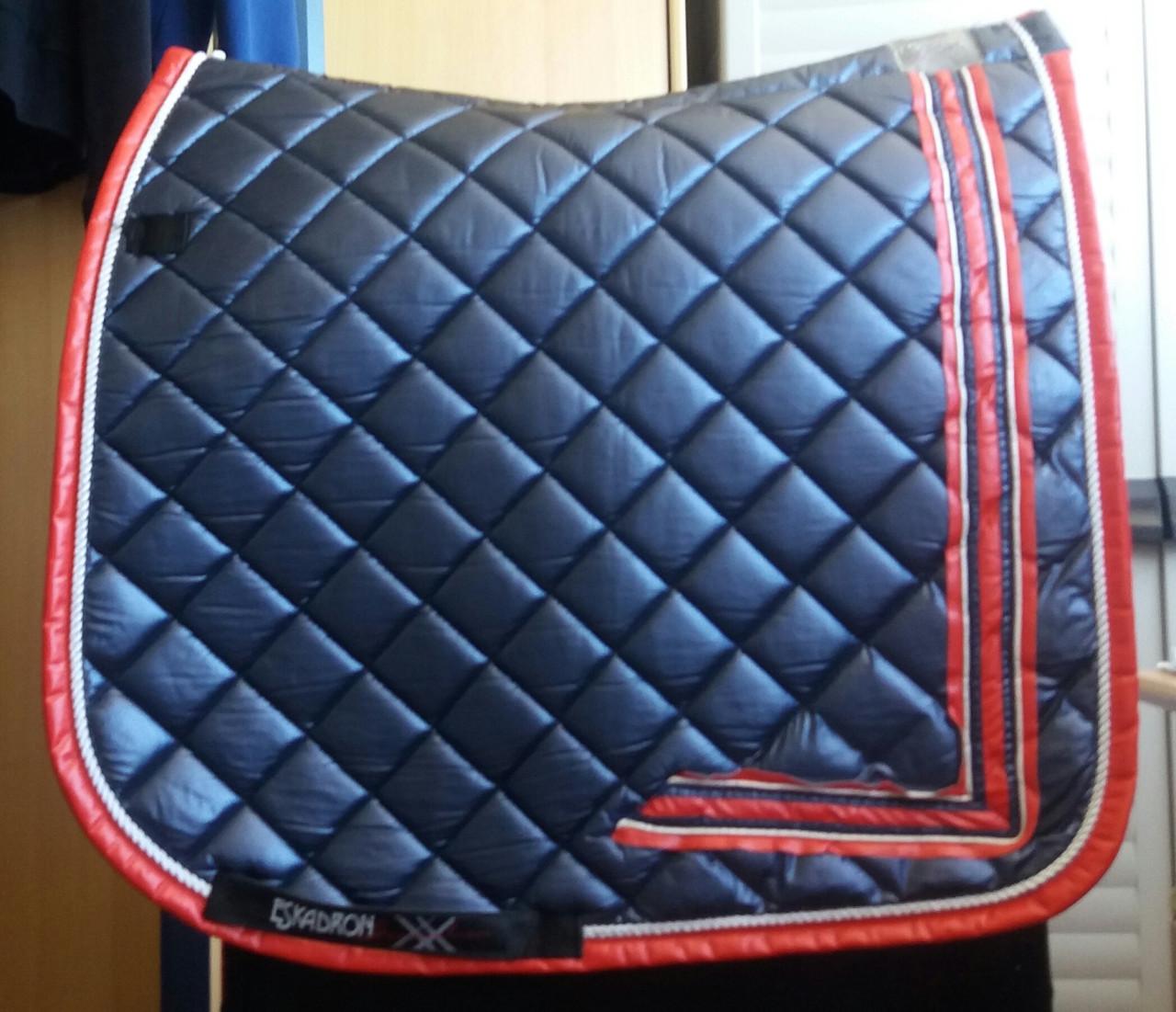 Eskadron dekje nieuw