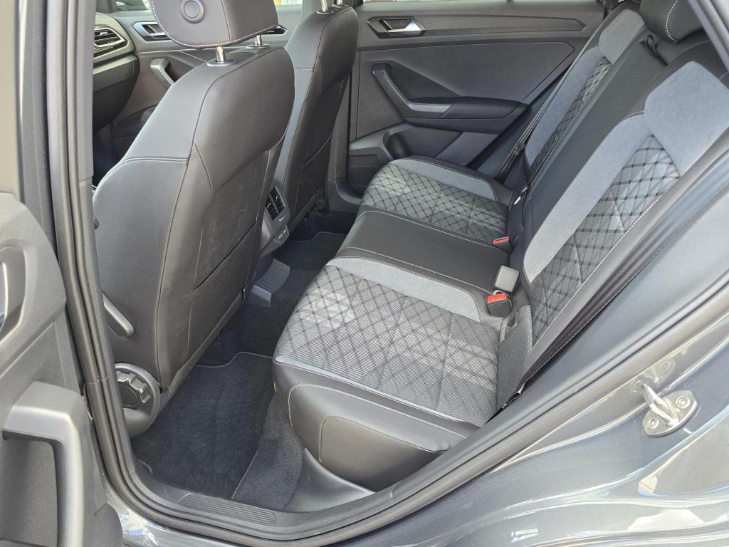 Volkswagen T-roc 1.5 tsi r-line edition virtual cockpit stuur/stoelverwarmi