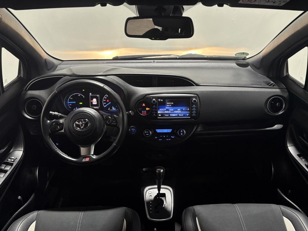 Toyota Yaris 1.5 hyb. gr sport