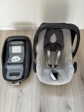 Maxi cosi pebble + familiefix