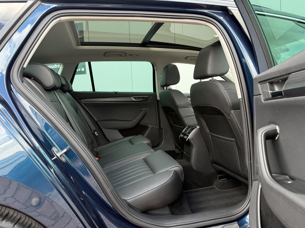 Skoda Superb combi 1.4 tsi iv 218pk lauran & klement | leder | pano dak | t