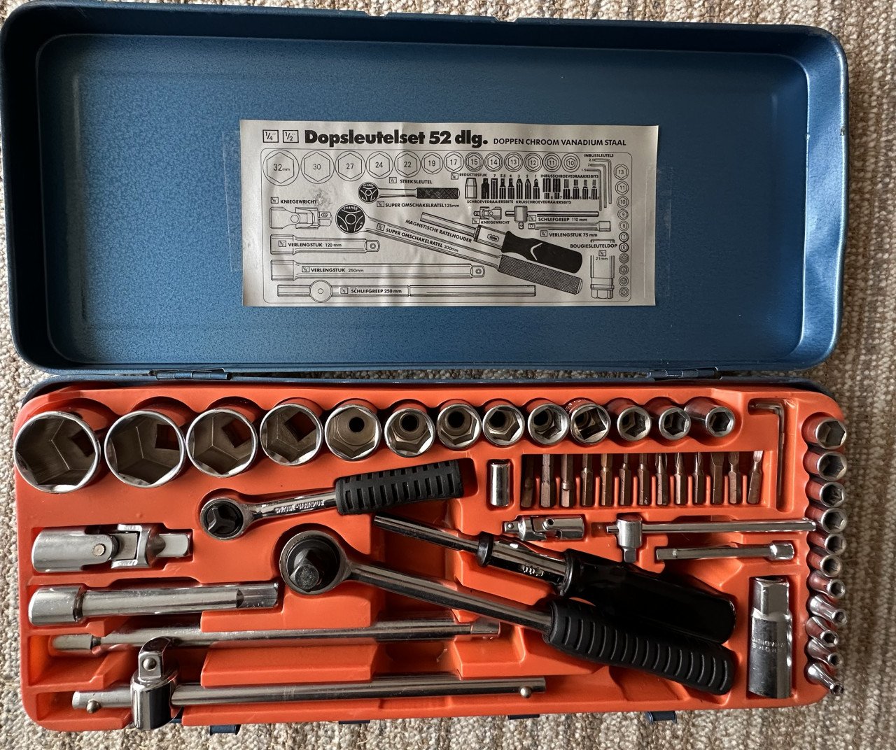 NIEUW IN DOOS _DOPSLEUTELSET 52 DELIG.